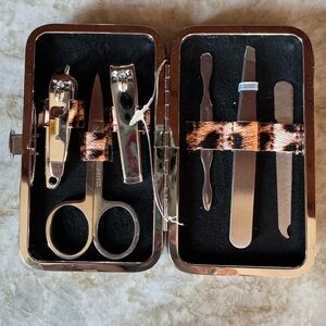 NWT Ann Taylor Manicure Set with Leopard Accents
